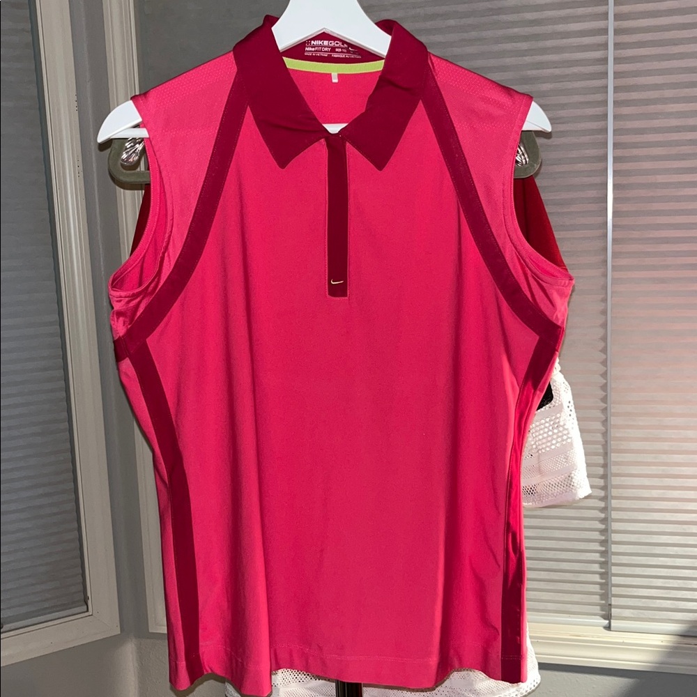 Women's Nike Golf Sleeveless Red Top, Size Medium - Picture 1 of 4